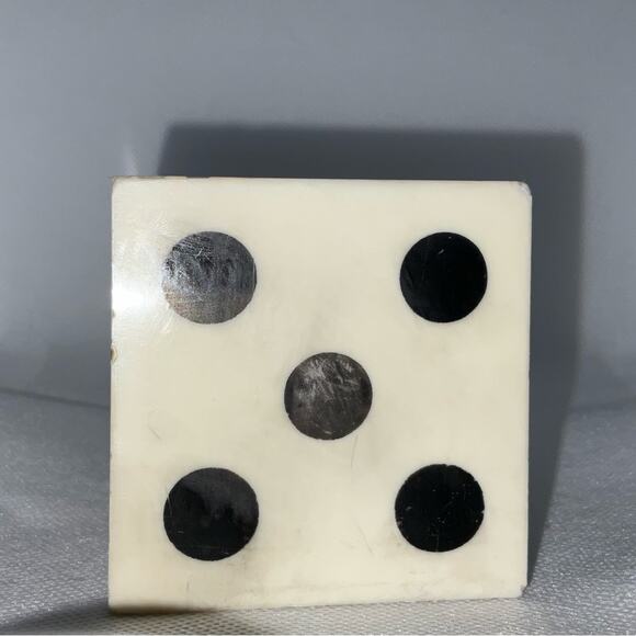 RARE VTG MOBIL GAS OIL DICE DIE PLASTIC PAPERWEIGHT NOVELTY AUTO MERCHANDISE - Picture 6 of 6